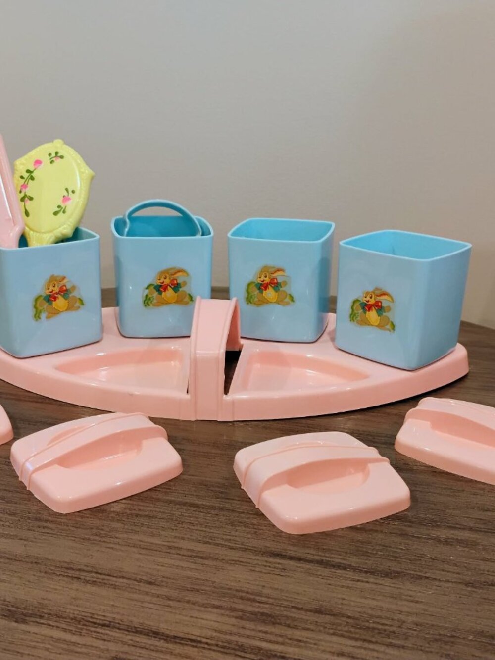 Vtg 70s Pink & Blue Doll Vanity Caddy - 12pc Set - Rare Bunny Sticker Motif - Picture 8 of 12